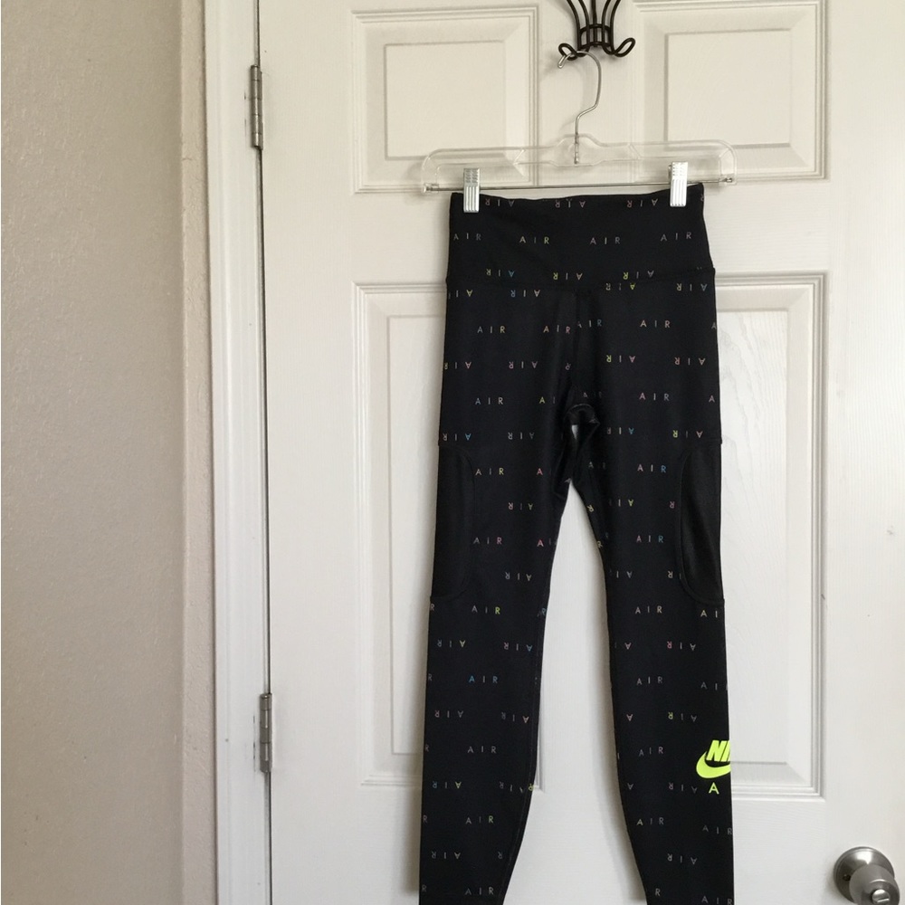 Nike Women's AIR Mid Rise Printed Running 7/8 Run Leggings-Black size XS - Picture 2 of 12
